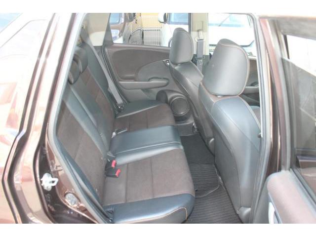 【作業メニュー：「外装の鏡面磨き・内装クリーニング」ホンダ　フィットシャトルハイブリッド（GP2）】～栃木県宇都宮市・鹿沼市ガレージ　シースワロー～