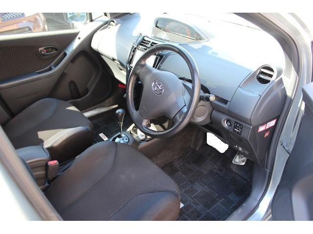 【作業メニュー：「外装の鏡面磨き・内装クリーニング」トヨタ　ヴィッツ（NCP91）】～栃木県宇都宮市・鹿沼市ガレージ　シースワロー～