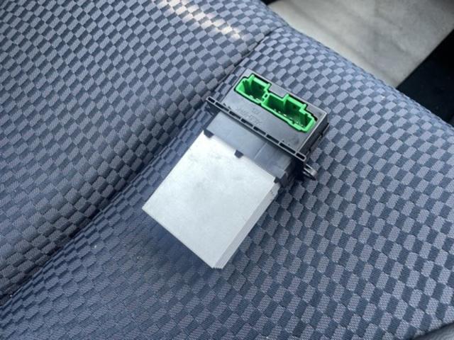 【作業メニュー：「エアコンの風がでない。。。。」日産　ティーダ（C11）】～栃木県鹿沼市・宇都宮市「ガレージ　シースワロー」～