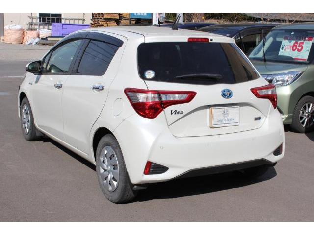 【作業メニュー：「外装の鏡面磨き・内装クリーニング」トヨタ　ヴィッツHV（NHP130）】～栃木県宇都宮市・鹿沼市ガレージ　シースワロー～