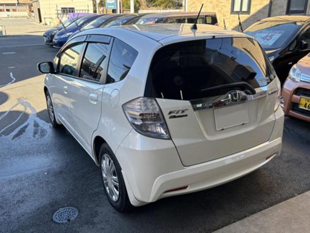 【作業メニュー：「外装の鏡面磨き・内装クリーニング」ホンダ　フィットハイブリッド（GP1）】～栃木県宇都宮市・鹿沼市ガレージ　シースワロー～