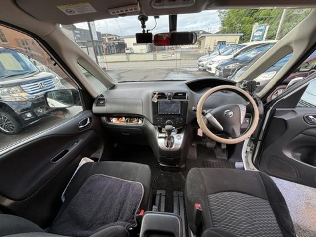 【作業メニュー：「外装の鏡面磨き・内装クリーニング」日産　セレナ（C26）】～栃木県宇都宮市・鹿沼市ガレージ　シースワロー～