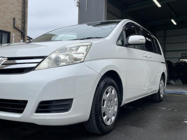 【作業メニュー：「外装の鏡面磨き・内装クリーニング」トヨタ　アイシス（ZGM10G）】～栃木県宇都宮市・鹿沼市ガレージ　シースワロー～