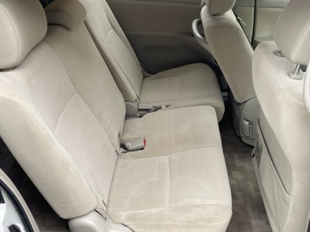 【作業メニュー：「外装の鏡面磨き・内装クリーニング」トヨタ　アイシス（ZGM10G）】～栃木県宇都宮市・鹿沼市ガレージ　シースワロー～