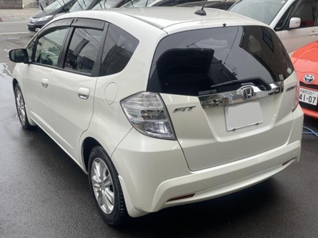 【作業メニュー：「外装の鏡面磨き・内装クリーニング」ホンダ　フィットハイブリッド（GP1）】～栃木県宇都宮市・鹿沼市ガレージ　シースワロー～