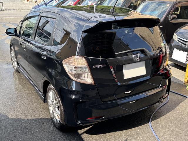 【作業メニュー：「外装の鏡面磨き・内装クリーニング」ホンダ　フィットRS（GE8）ブラック】～栃木県宇都宮市・鹿沼市ガレージ　シースワロー～