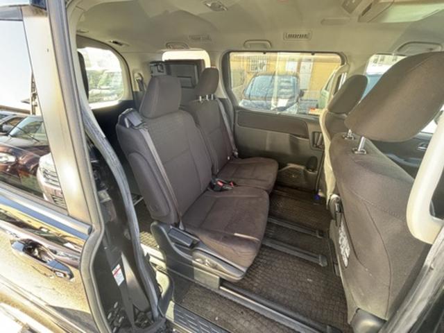 【作業メニュー：「外装の鏡面磨き・内装クリーニング」トヨタ　ヴォクシー（ZRR85G）ブラック】～栃木県宇都宮市・鹿沼市ガレージ　シースワロー～