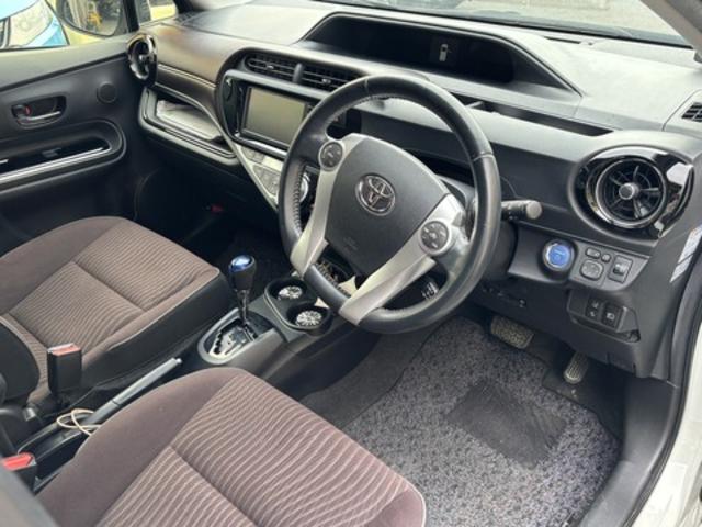 【作業メニュー：「外装の鏡面磨き・内装クリーニング」トヨタ　アクア（NHP10）】～栃木県宇都宮市・鹿沼市ガレージ　シースワロー～