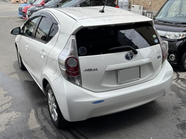 【作業メニュー：「外装の鏡面磨き・内装クリーニング」トヨタ　アクア（NHP10）】～栃木県宇都宮市・鹿沼市ガレージ　シースワロー～