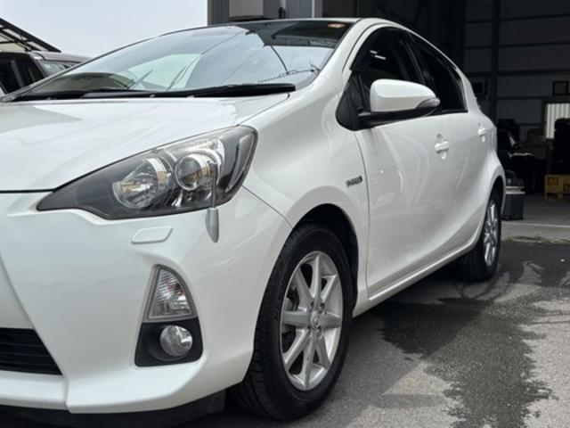 【作業メニュー：「外装の鏡面磨き・内装クリーニング」トヨタ　アクア（NHP10）】～栃木県宇都宮市・鹿沼市ガレージ　シースワロー～