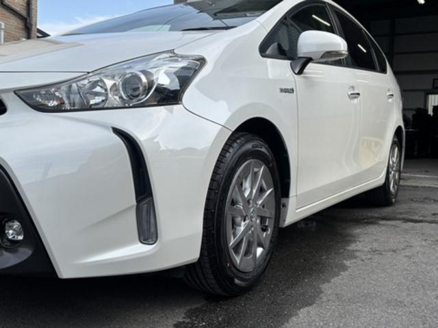 【作業メニュー：「外装の鏡面磨き・内装クリーニング」トヨタ　プリウスα（ZVW41W）】～栃木県宇都宮市・鹿沼市ガレージ　シースワロー～