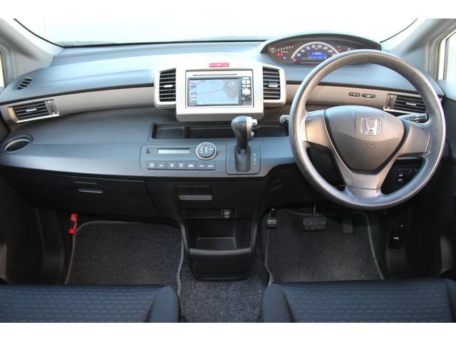 【作業メニュー：「外装の鏡面磨き・内装クリーニング」ホンダ　フリードスパイク（GB3）】～栃木県宇都宮市・鹿沼市ガレージ　シースワロー～