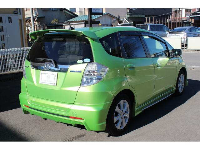 【作業メニュー:「外装の鏡面磨き・内装クリーニング」ホンダ フィットHV(GP1)】~栃木県宇都宮市・鹿沼市ガレージ シースワロー~