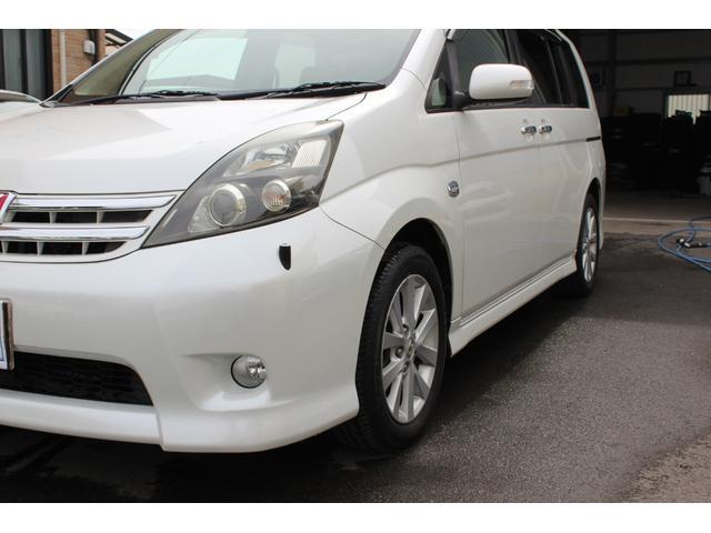 【作業メニュー:「外装の鏡面磨き・内装クリーニング」トヨタ アイシス(ZGM11W)】~栃木県宇都宮市・鹿沼市ガレージ シースワロー~