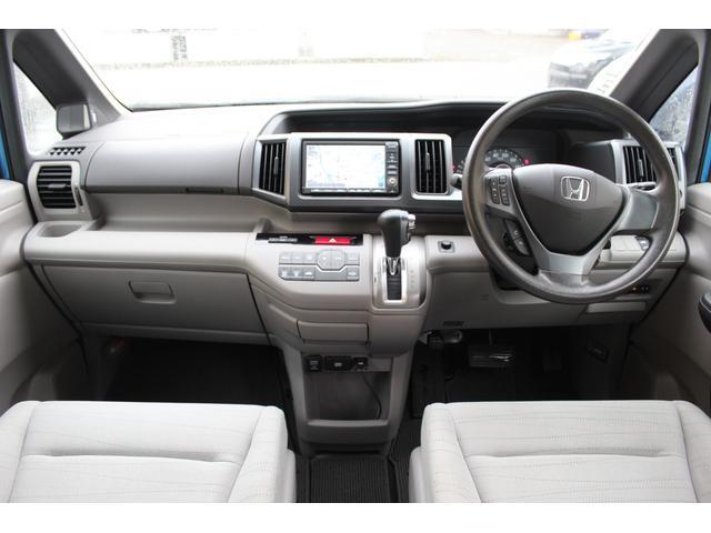 【作業メニュー：「外装の鏡面磨き・内装クリーニング」ホンダ　ステぷワゴン（RK1）】～栃木県宇都宮市・鹿沼市ガレージ　シースワロー～