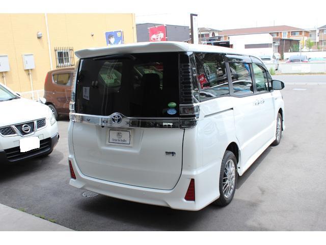 【作業メニュー:「外装の鏡面磨き・内装クリーニング」トヨタ ヴォクシーHV(ZWR80W)】~栃木県宇都宮市・鹿沼市ガレージ シースワロー~