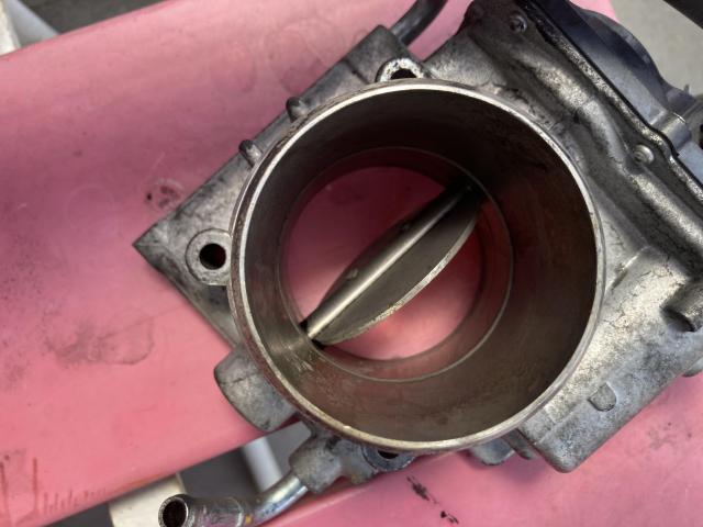 ＣＸ－５　EGR流量不足　チェックランプ点灯　煤、カーボン洗浄