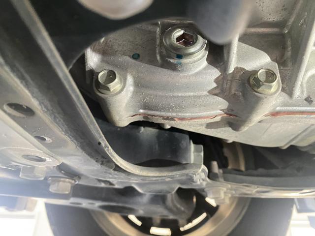 伊勢崎市在住のM様よりプリウス&alpha;のATFの交換のご依頼を承りました！