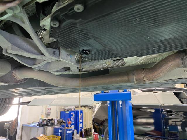 ジャガーのATオイルパンを交換しました