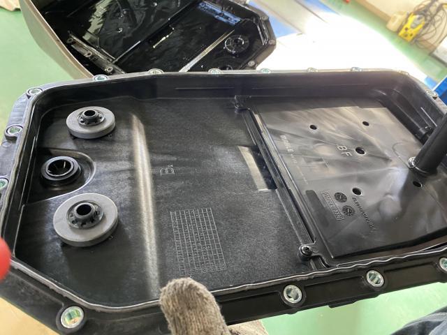 ジャガーのATオイルパンを交換しました