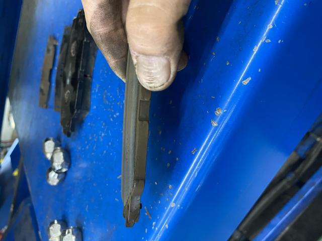 ウィッシュのブレーキパット交換を行いました