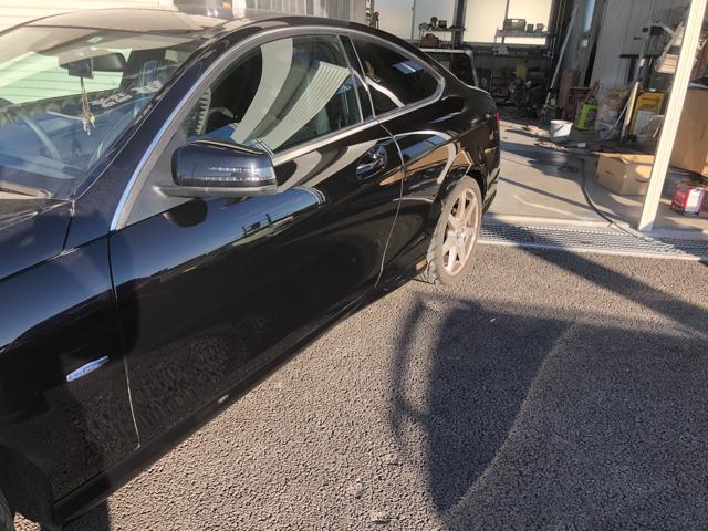 ベンツ  W204 Cクラス　クーペ　ドア凹み　鈑金塗装
