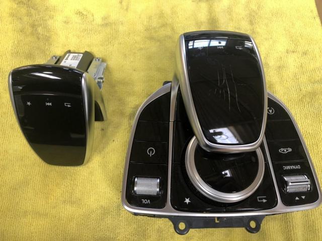 Cクラス　ﾀｯﾁﾊﾟｯﾄﾞ ｺﾝﾄﾛ-ﾙ ﾕﾆﾂﾄ　交換　W205　C220d