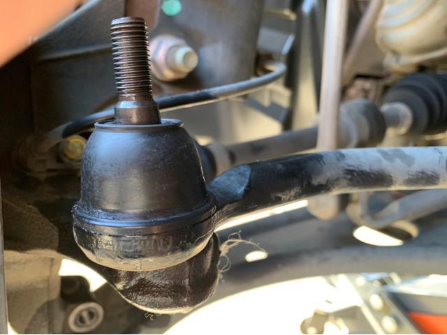 日産　ノート　タイロットエンドブーツ＆ロアブーツ交換