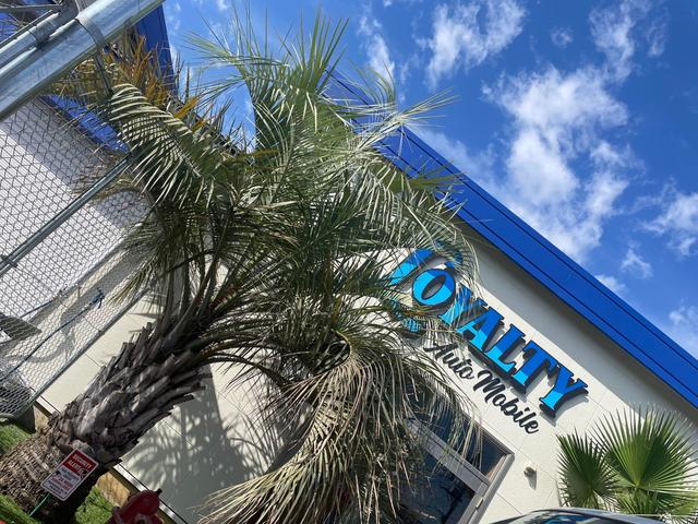 ロイヤリティーオートモービル サービス紹介の1つ目