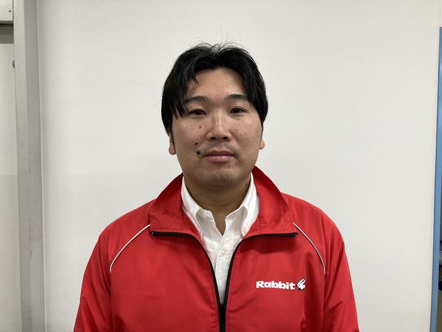 スタッフ紹介3