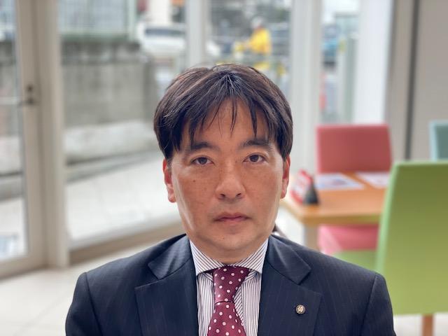 スタッフ紹介2