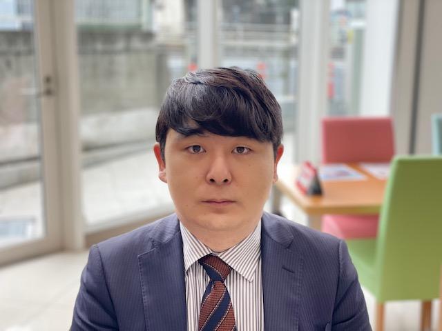 スタッフ紹介3
