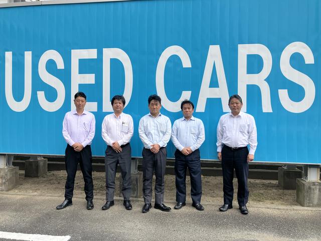 スタッフ紹介1