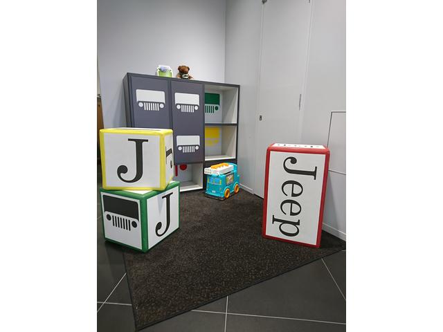 ジープ 江戸川 正規販売店 (株)ファイブスター東都(3枚目)