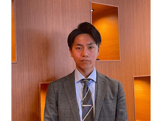 スタッフ紹介3