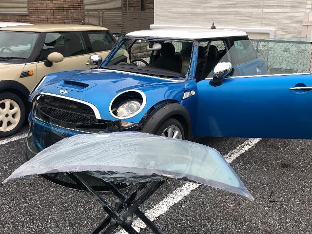 BMW MINI ガラス交換　新品　純正品　即日仕上げ