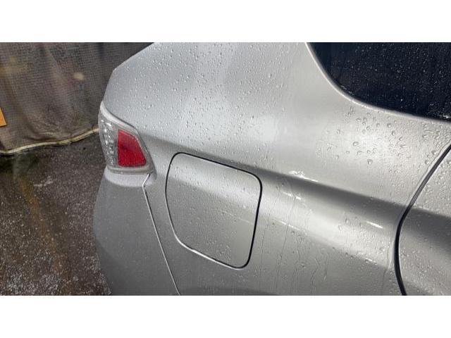 スバル　インプレッサ　ミラーカバー・給油口のキズ直し