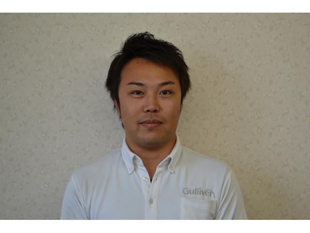 スタッフ紹介3
