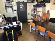 寛ぎの店内。クラシックＭＩＮＩ談議に花が咲きます。