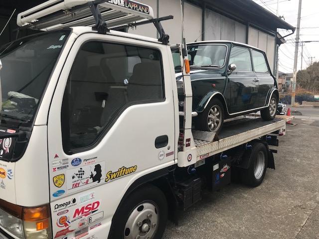 自社積載車完備。お困りの際は、ご連絡ください。