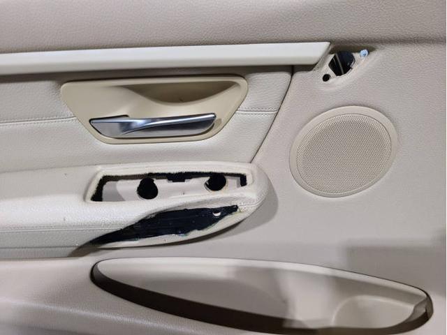 ＢＭＷ３シリーズ(F30・F31・F32)インナーハンドルのベタベタにお困りの方必見！