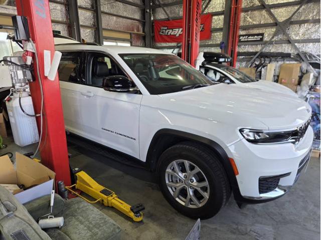 クライスラー・ジープ　ジープ・グランドチェロキーＬ　ダウンサス取付！