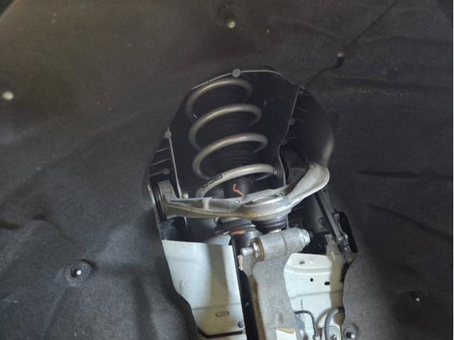 クライスラー・ジープ　ジープ・グランドチェロキーＬ　ダウンサス取付！