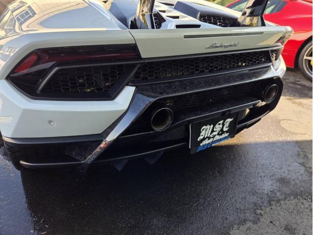 ランボルギーニ　ウラカン　スパイダー ペルフォルマンテ 車検のご依頼を頂きました！