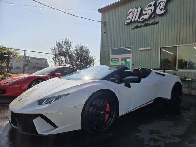 ランボルギーニ　ウラカン　スパイダー ペルフォルマンテ 車検のご依頼を頂きました！