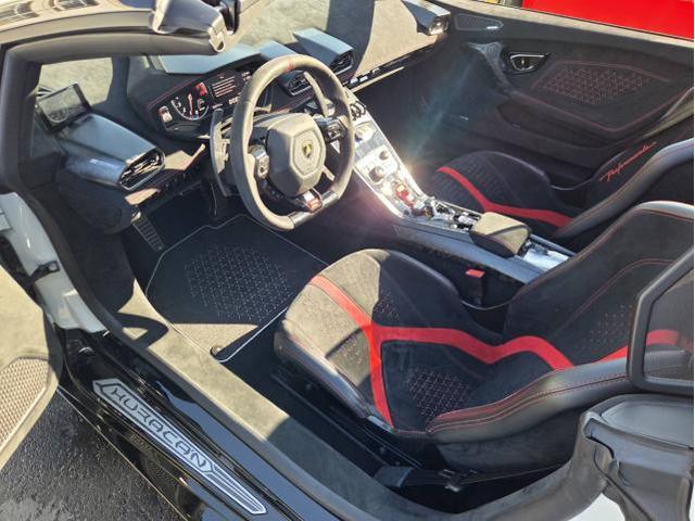 ランボルギーニ　ウラカン　スパイダー ペルフォルマンテ 車検のご依頼を頂きました！