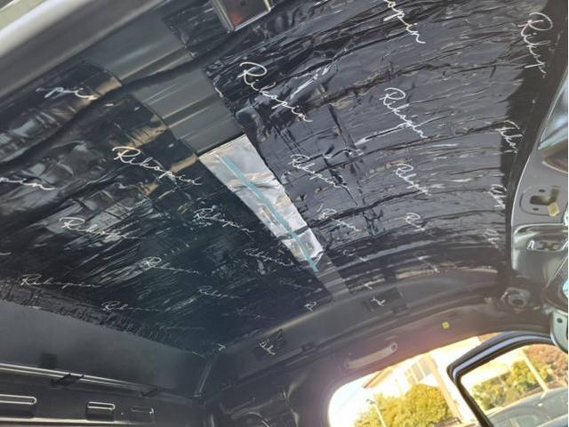 ダイハツ　ハイゼットジャンボにヒッチメンバーと荷台延長キット取付！
ついでに防音&断熱処理も施工させて頂きました！