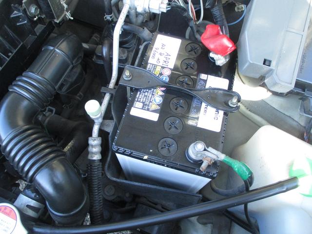 HE21Ｓ　ラパン　エンジンオイル交換　バッテリー交換　エアフィルター交換　当店車両販売時無料新品交換しています　エンジンルーム清掃　厚木市