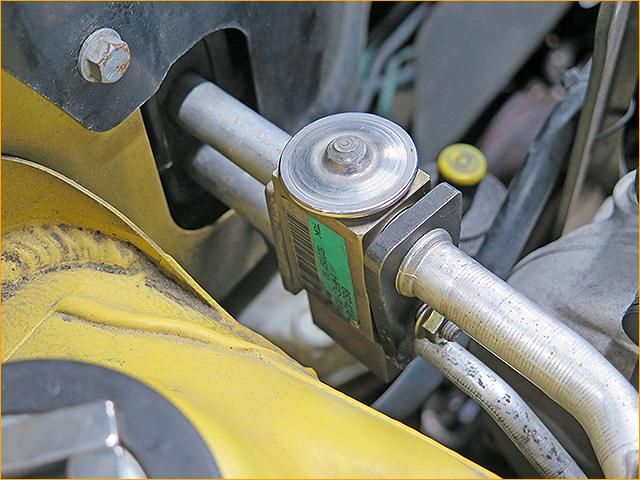 ルノー カングー エアコン故障修理　Snap-onエアコン洗浄　埼玉