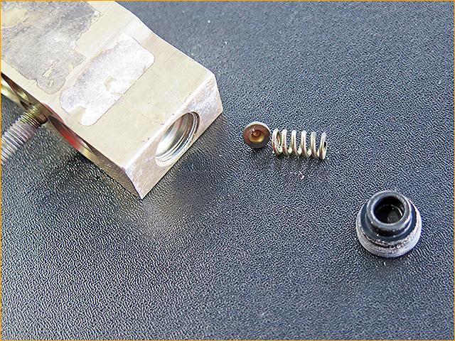 ルノー カングー エアコン故障修理　Snap-onエアコン洗浄　埼玉